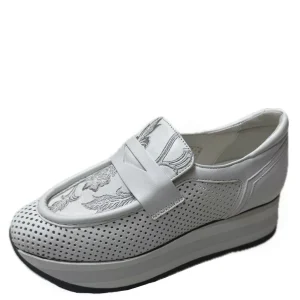 Softwaves : Mocassins blancs