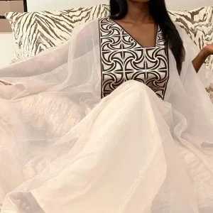 Robe broderie senegalaise