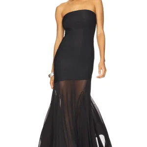 Robe longue noir évasée