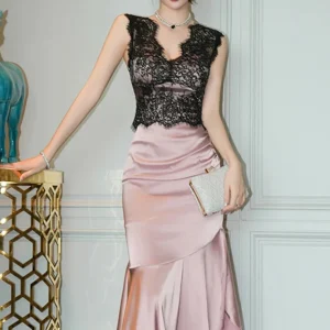 Robe noir et rose