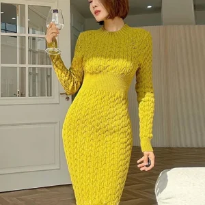 Robe pull moutarde