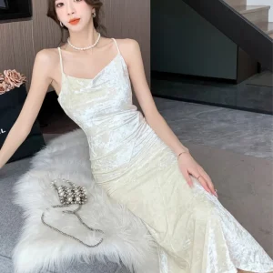 Robe velour blanche