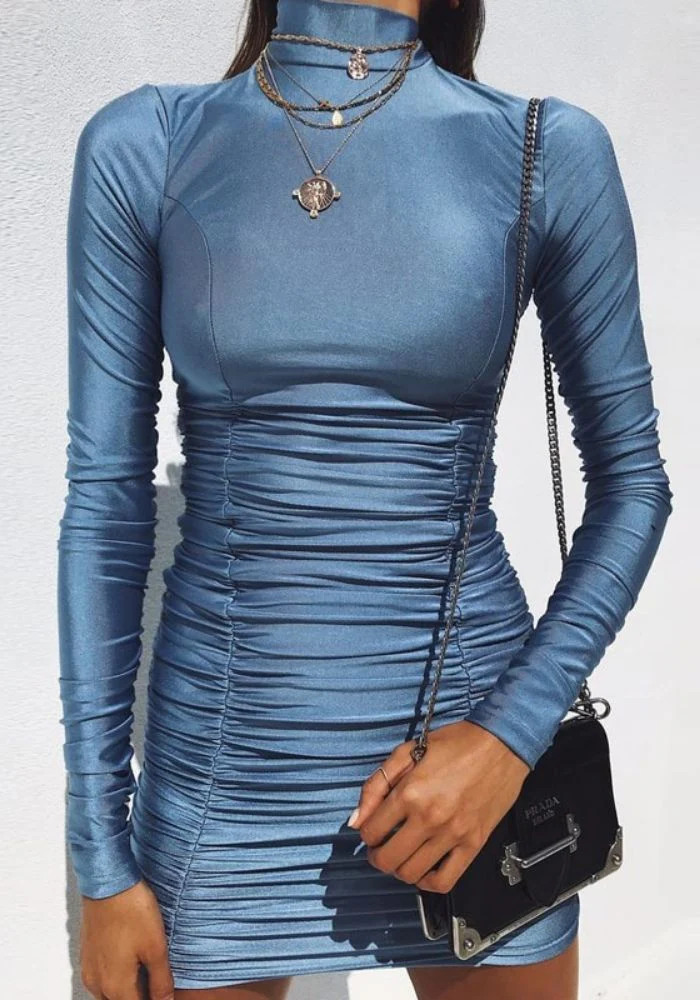 Robe en Satin Bleue – Image 4