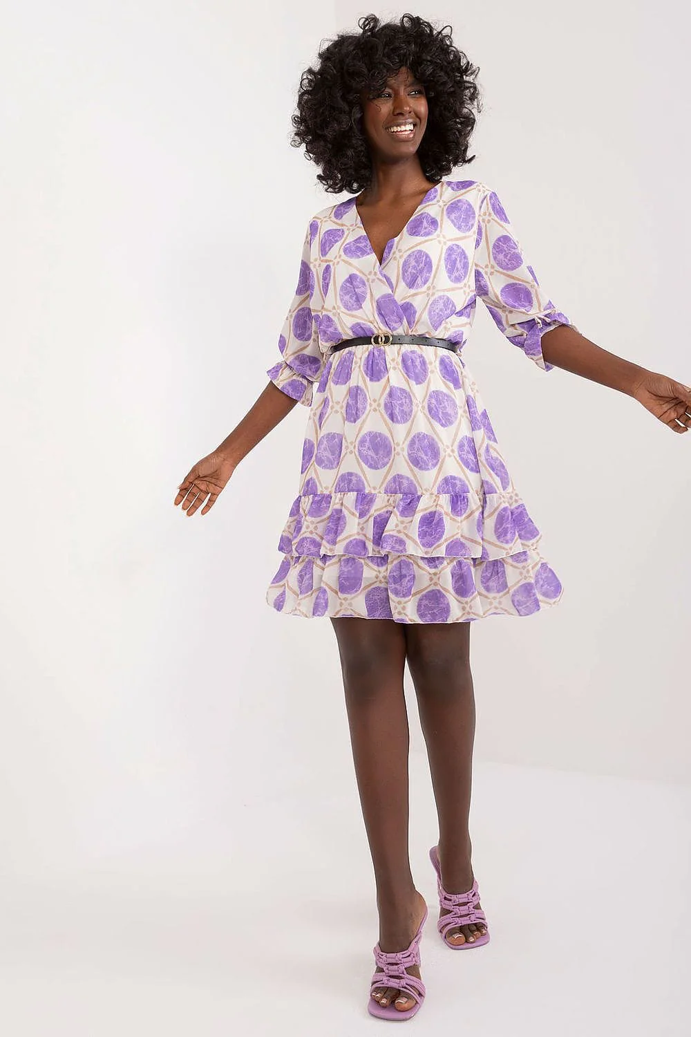 Robe aux ronds violets courte