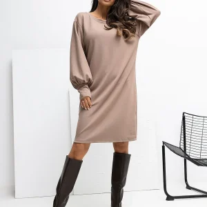 Robe pull beige manches longues