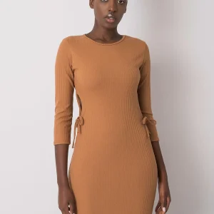 Robe moulante casual manches trois-quarts