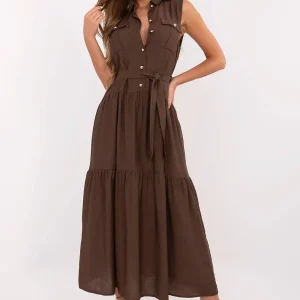 Robe casual midi sans manches ceinturée