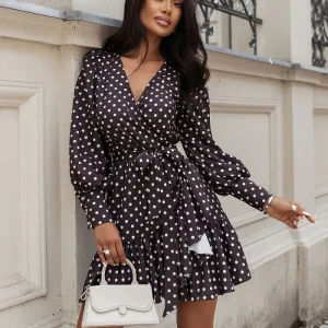 Robe portefeuille courte à pois manches longues