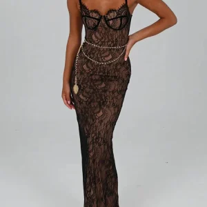 Robe longue en dentelle noire