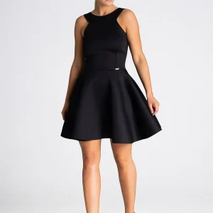 Robe noire courte évasée