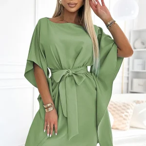 Robe papillon verte olive courte ceinturée