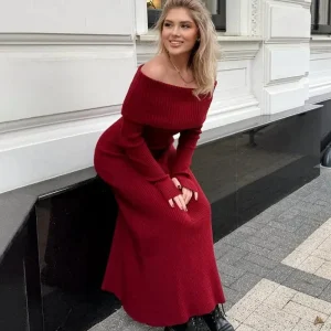 Robe pull longue rouge épaules dénudées