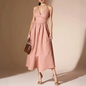 Robe rose poudrée midi évasée à bretelles