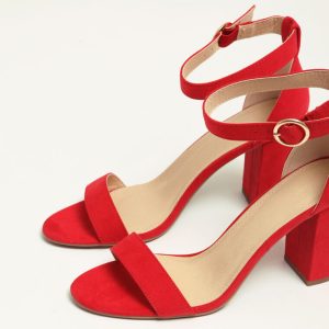 sandale a talon